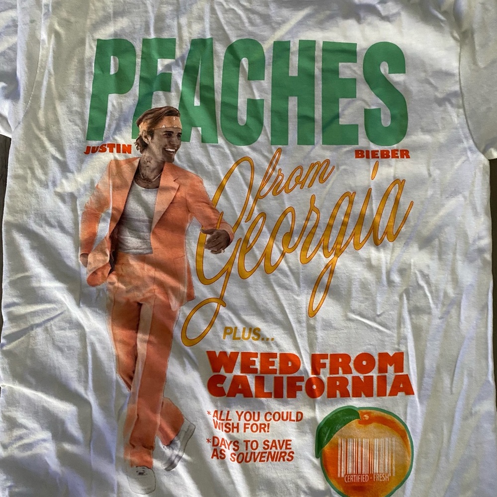 Justin Bieber concert t-shirt.